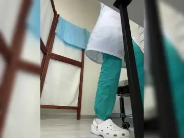 Adelaida1001  live sex cam