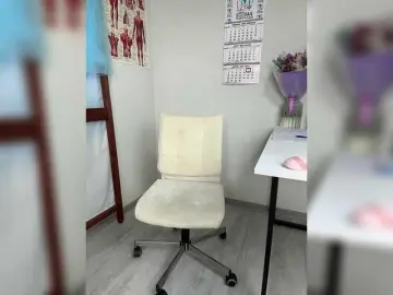 Adelaida1001  live sex cam