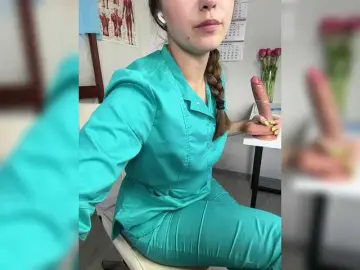 Adelaida1001  live sex cam