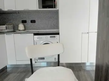 Alenaxoxo  live sex cam