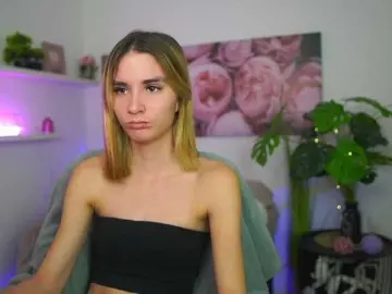 BellaYoungxXx  live sex cam