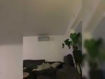 Isizzu-TOP  live sex cam