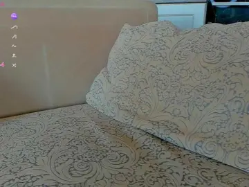 UwuFlower  live sex cam