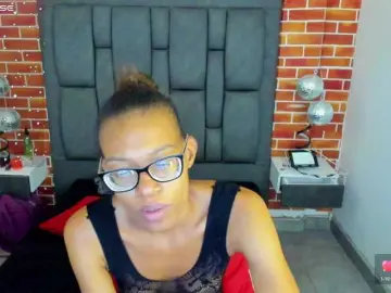 Eizaclarke  live sex cam