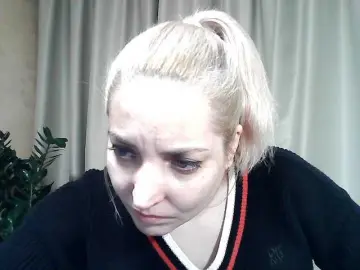 Mariska-kiska  live sex cam