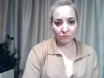 Mariska-kiska  live sex cam