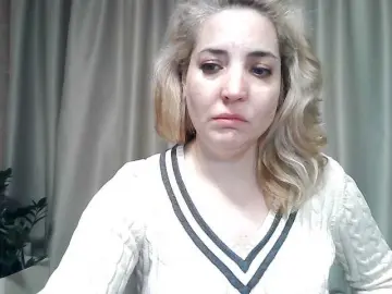 Mariska-kiska  live sex cam