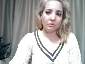 Mariska-kiska  live sex cam