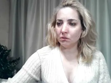 Mariska-kiska  live sex cam