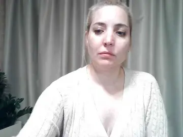 Mariska-kiska  live sex cam