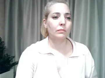 Mariska-kiska  live sex cam