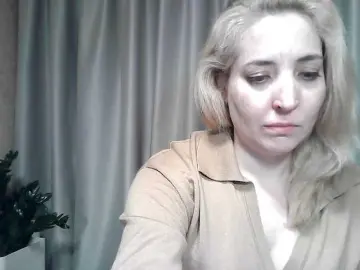 Mariska-kiska  live sex cam