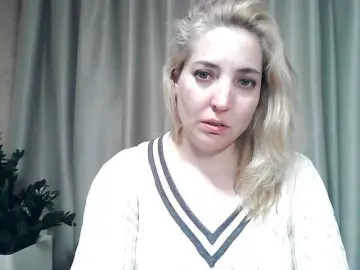 Mariska-kiska  live sex cam