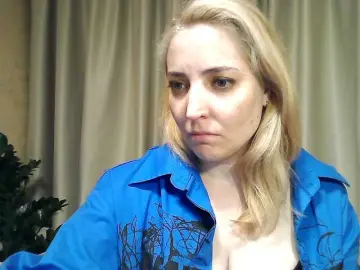 Mariska-kiska  live sex cam