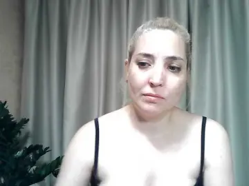 Mariska-kiska  live sex cam