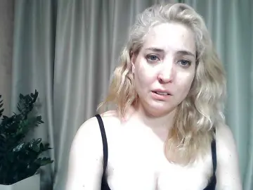 Mariska-kiska  live sex cam
