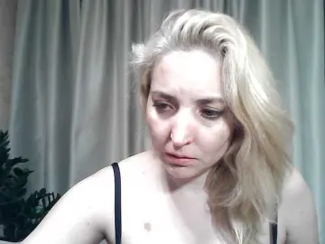 Mariska-kiska  live sex cam