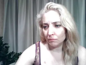 Mariska-kiska  live sex cam