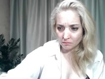 Mariska-kiska  live sex cam