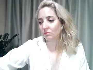 Mariska-kiska  live sex cam