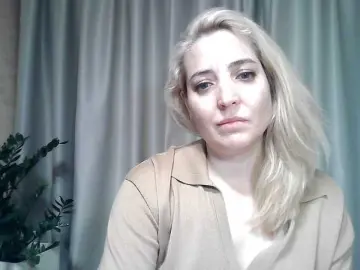 Mariska-kiska  live sex cam