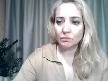 Mariska-kiska  live sex cam