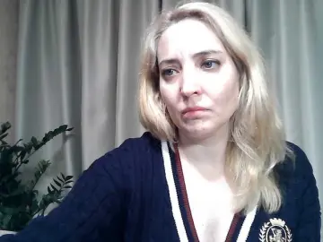 Mariska-kiska  live sex cam