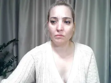 Mariska-kiska  live sex cam
