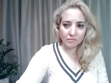 Mariska-kiska  live sex cam