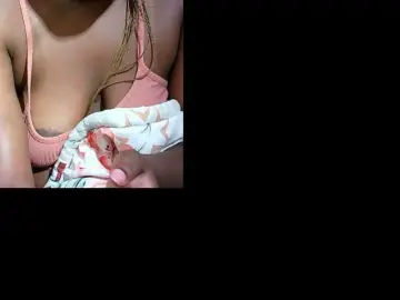 Bella4jcw  live sex cam