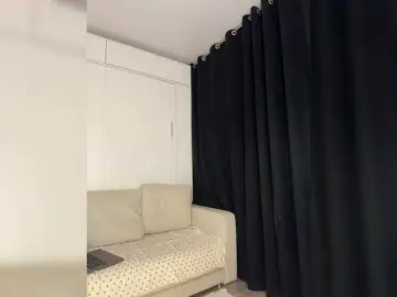 EmilyPure  live sex cam