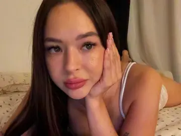 EmilyPure  live sex cam