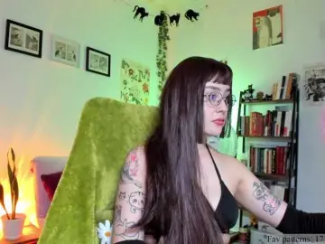 Luci--ana  live sex cam