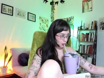 Luci--ana  live sex cam