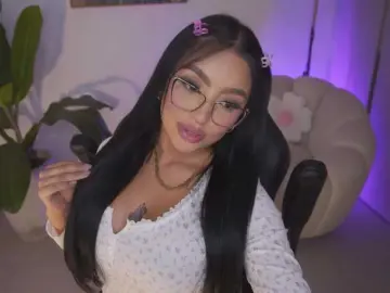 SaraWinstone1  live sex cam