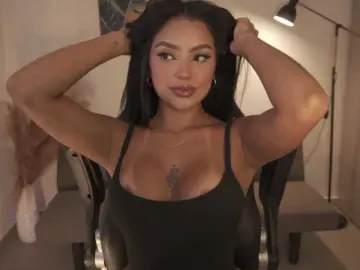 SaraWinstone1  live sex cam