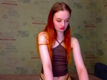 Emiless  live sex cam