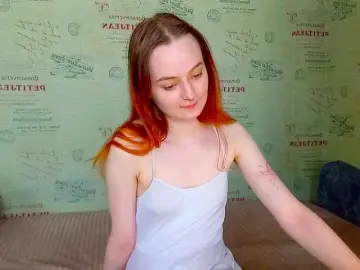 Emiless  live sex cam