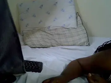 Cutesy09-  live sex cam