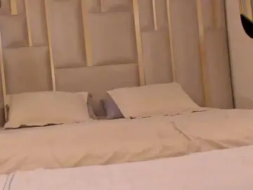 LillySanders  live sex cam