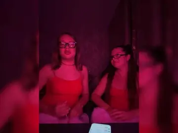 Sladkayakiska18-1  live sex cam