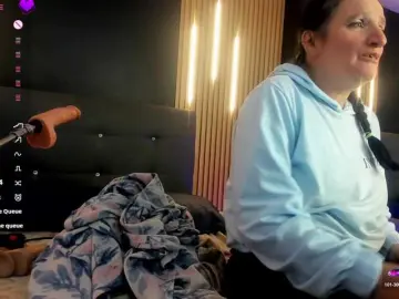 Andre-cloefoxx  live sex cam