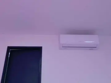 Celeste-mrg  live sex cam