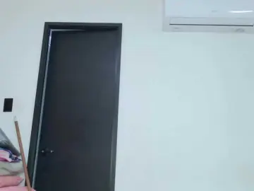 Celeste-mrg  live sex cam