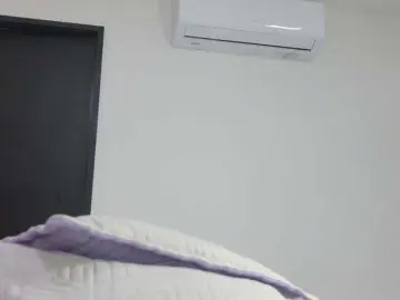 Celeste-mrg  live sex cam