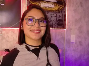 Ada-andDamian  live sex cam