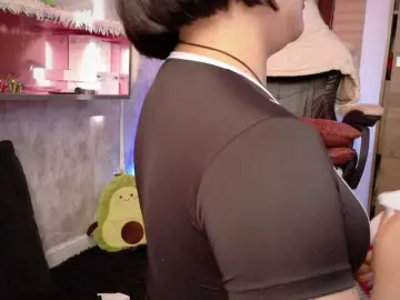 Ada-andDamian  live sex cam