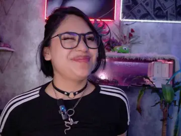 Ada-andDamian  live sex cam