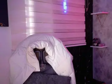 Ada-andDamian  live sex cam