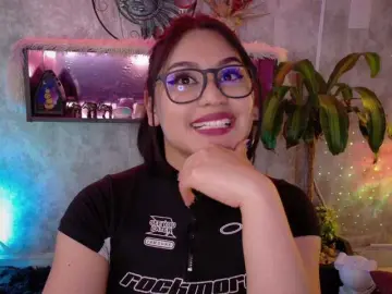 Ada-andDamian  live sex cam